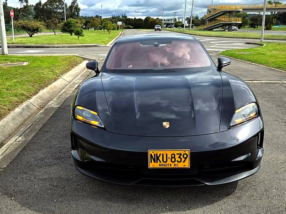 Porsche Taycan 4S foto 6