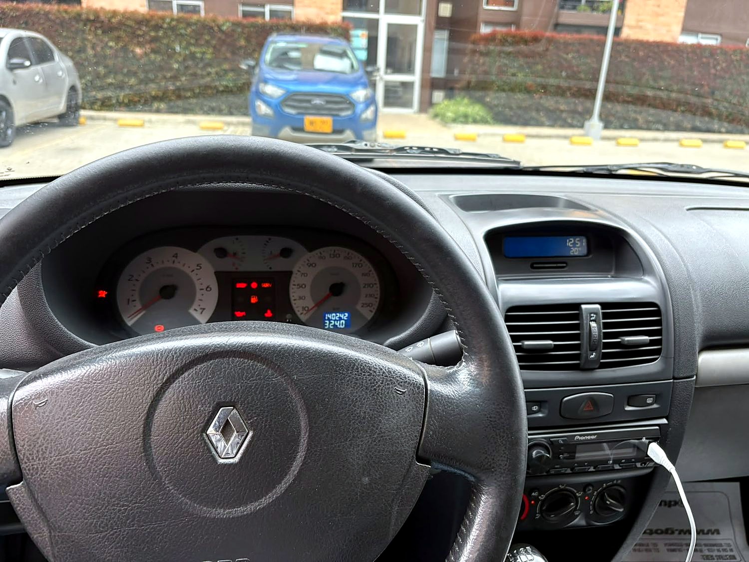 Renault Clio foto 3