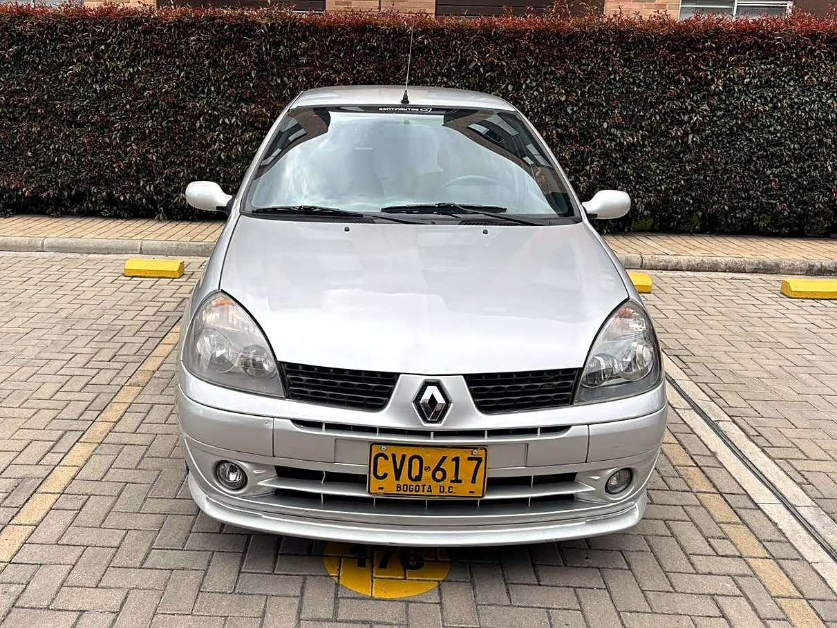 Renault Clio foto 9