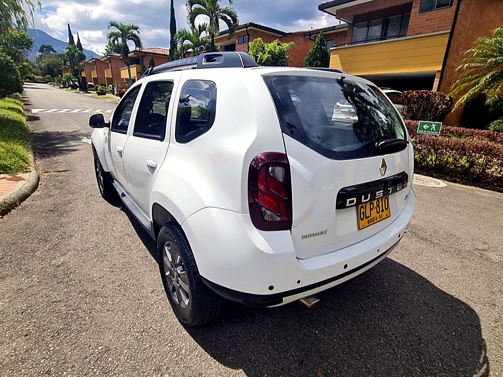 Renault Duster foto 2