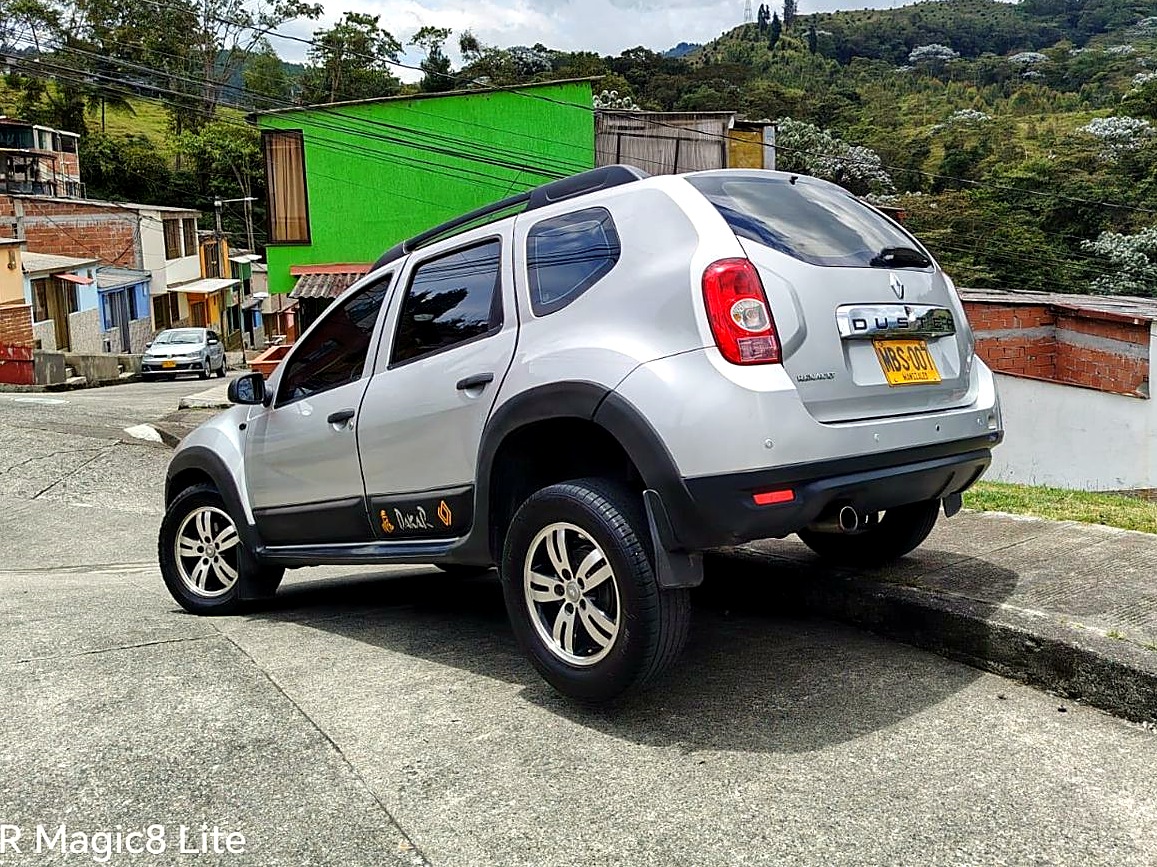 Renault Duster Expression foto 2