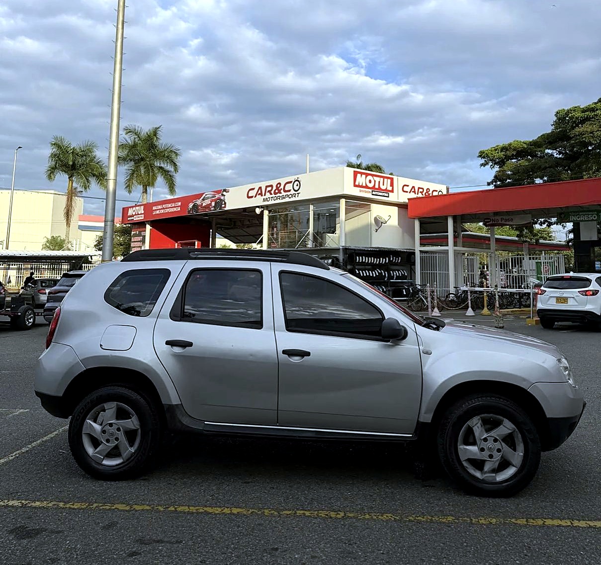 Renault Duster Expression foto 4