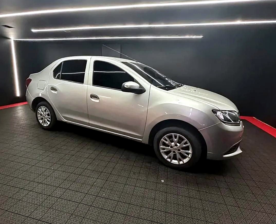 Renault Logan Expression foto 4