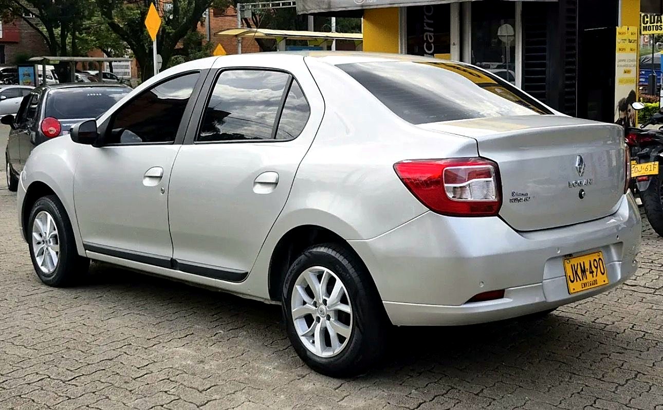 Renault Logan Intense foto 2