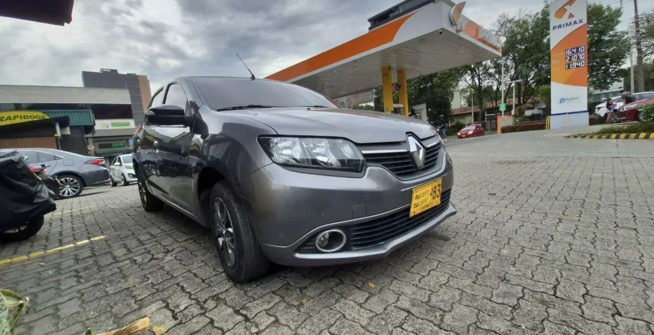 Renault Logan Life foto 2