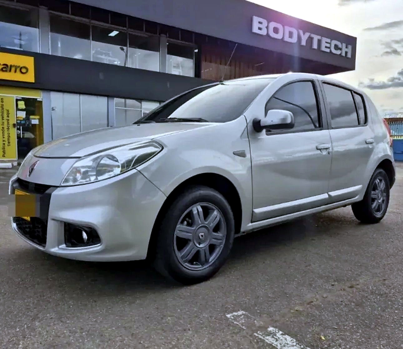 Renault Sandero 1.6 Authentique At foto 5