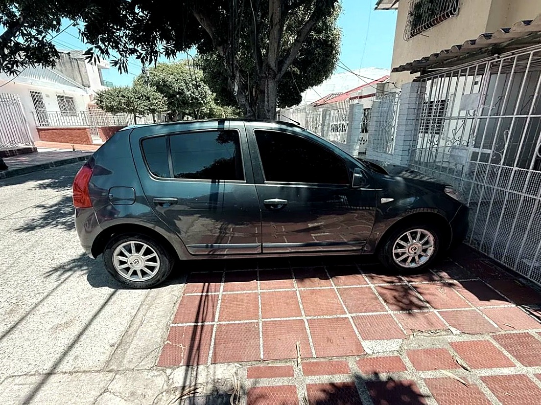 Renault Sandero 1.6 Dynamique At foto 4