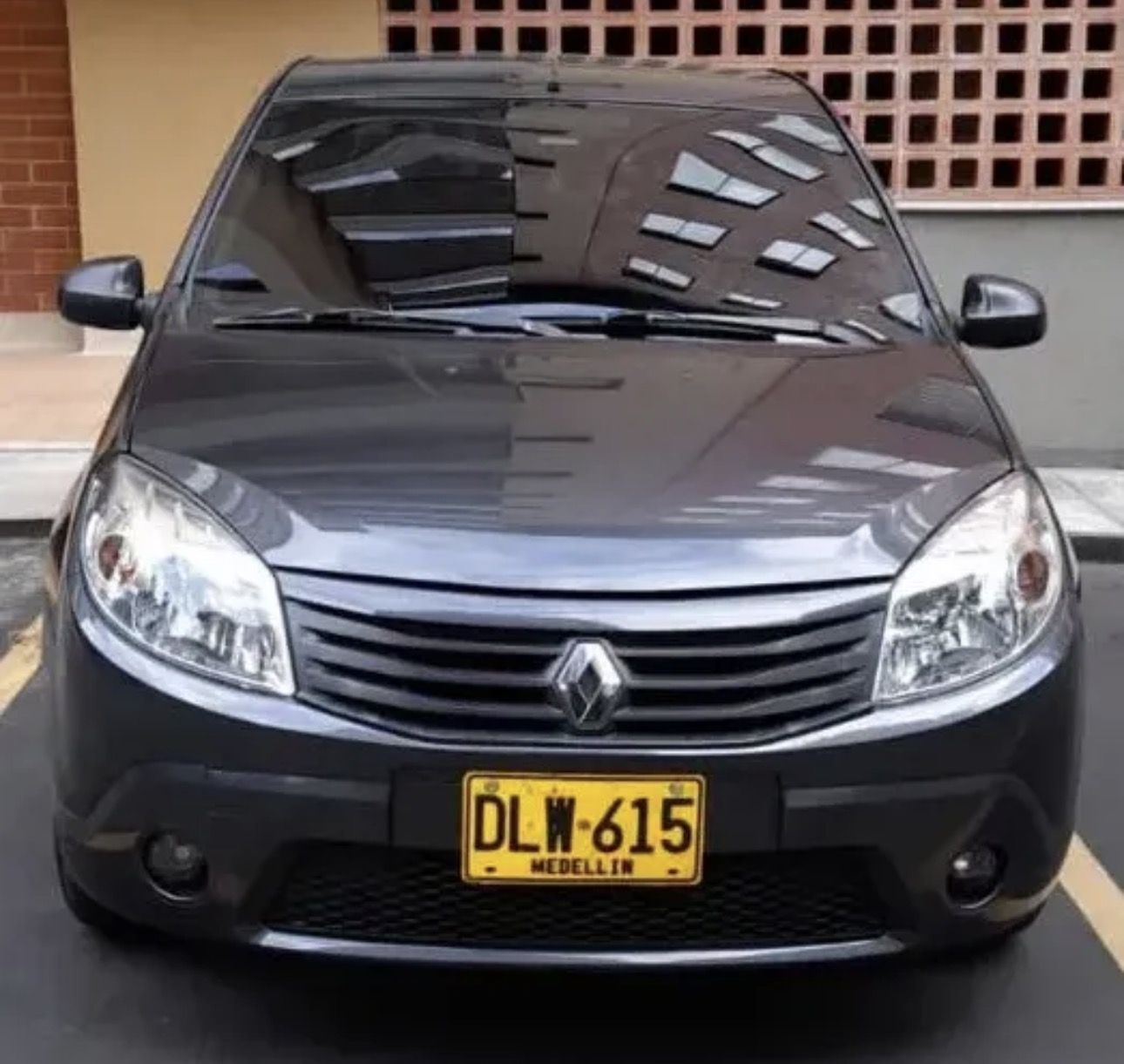 Renault Sandero Expression foto 2