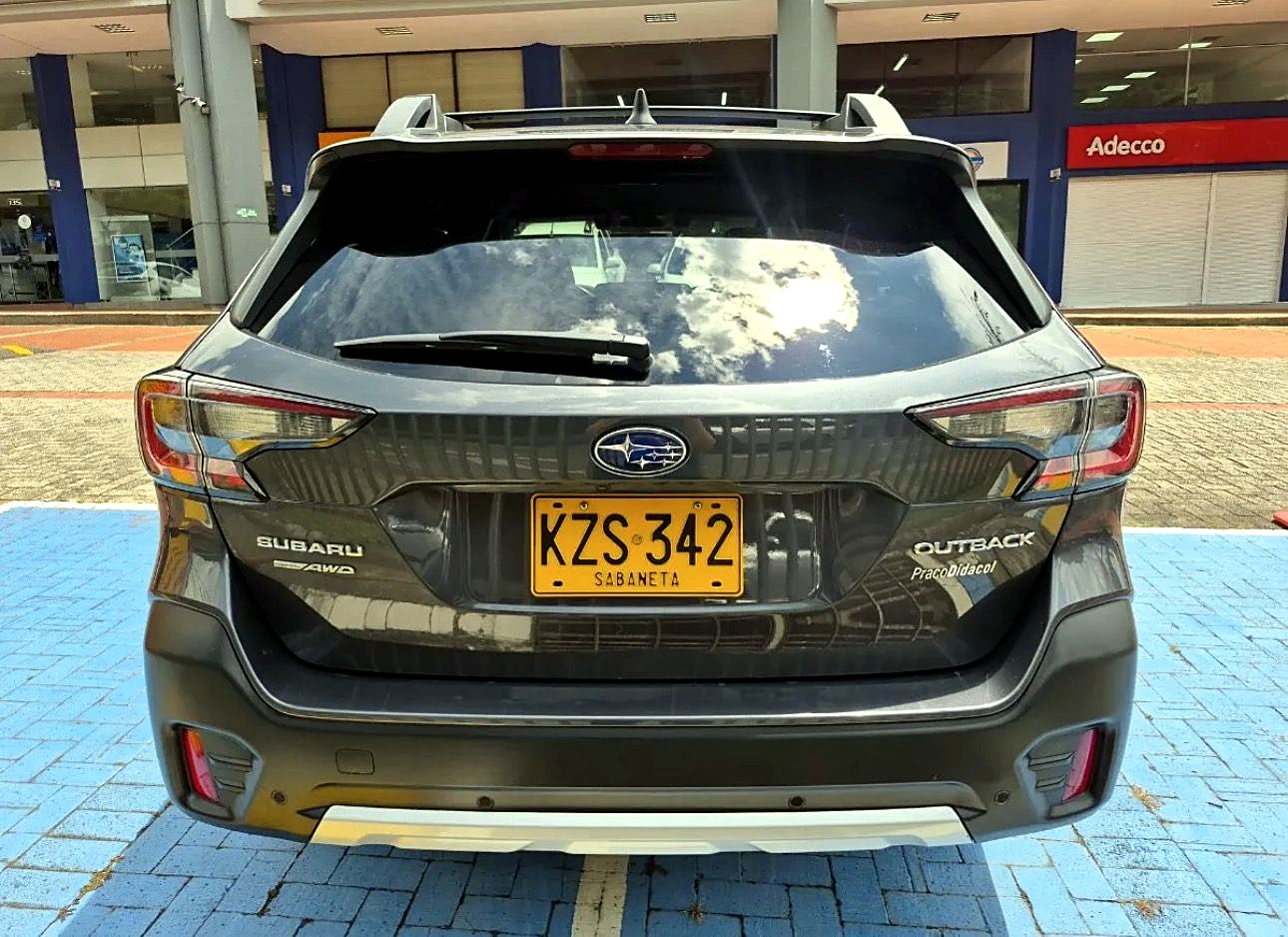 Subaru Outback foto 8