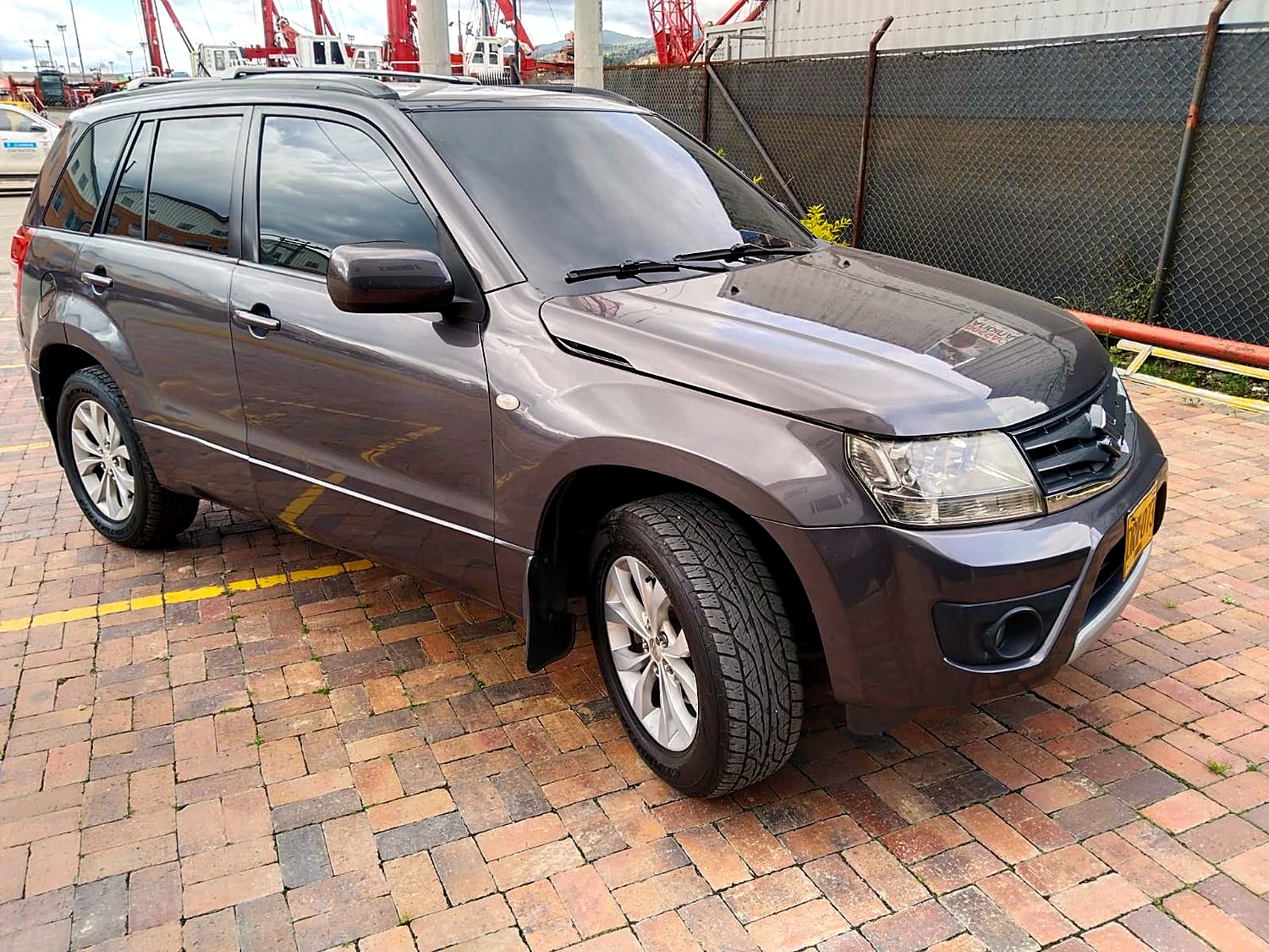 Suzuki Grand Vitara 2.4 foto 11