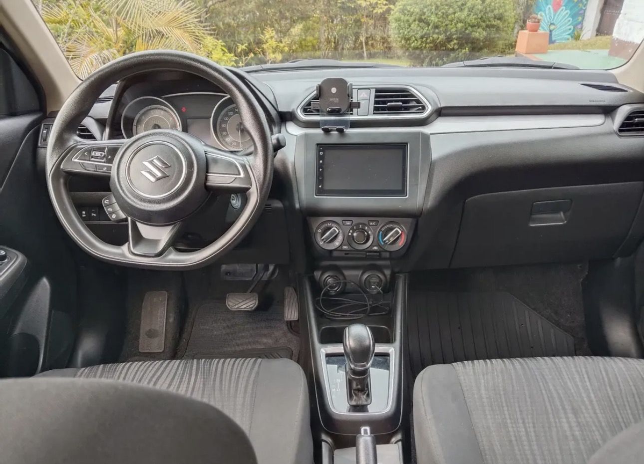 Suzuki Swift Dzire foto 10