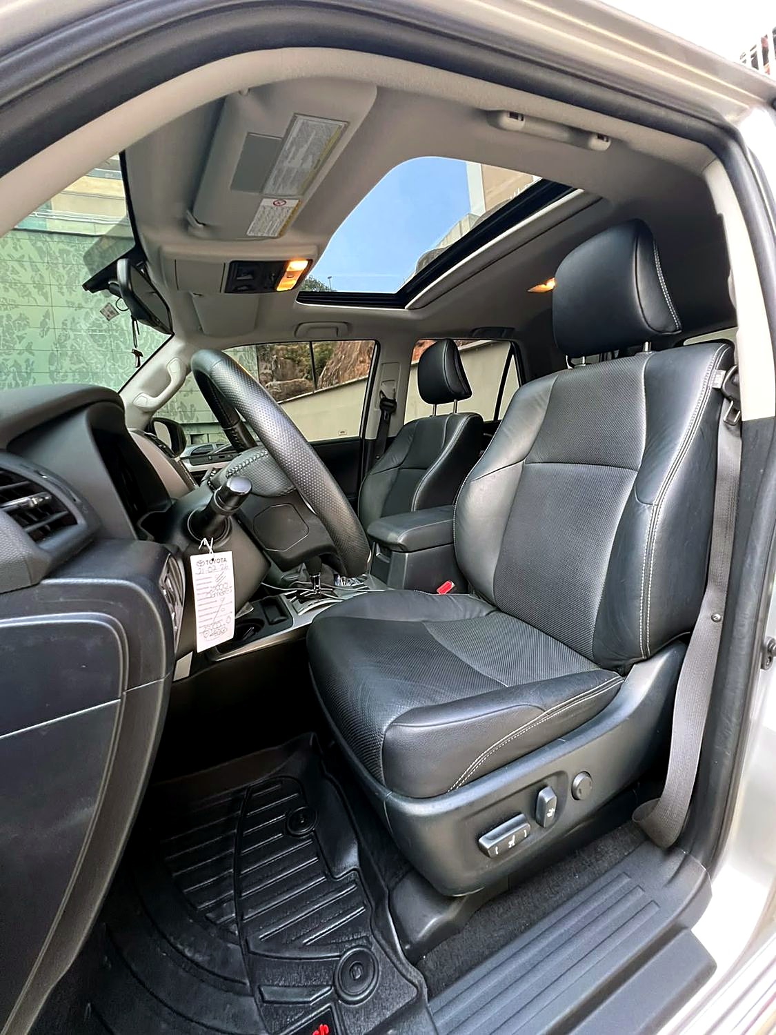 Toyota 4Runner Limited foto 2