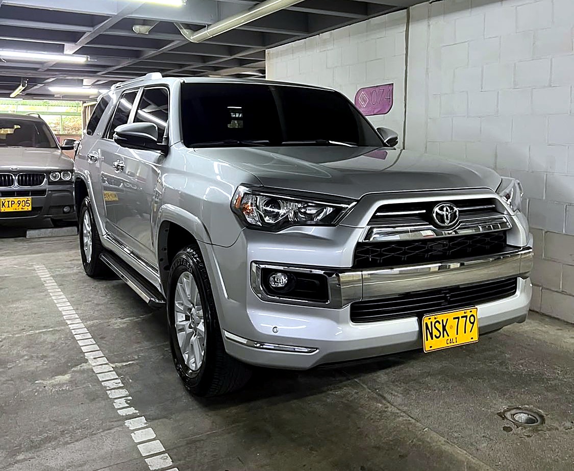 Toyota 4Runner Limited foto 3