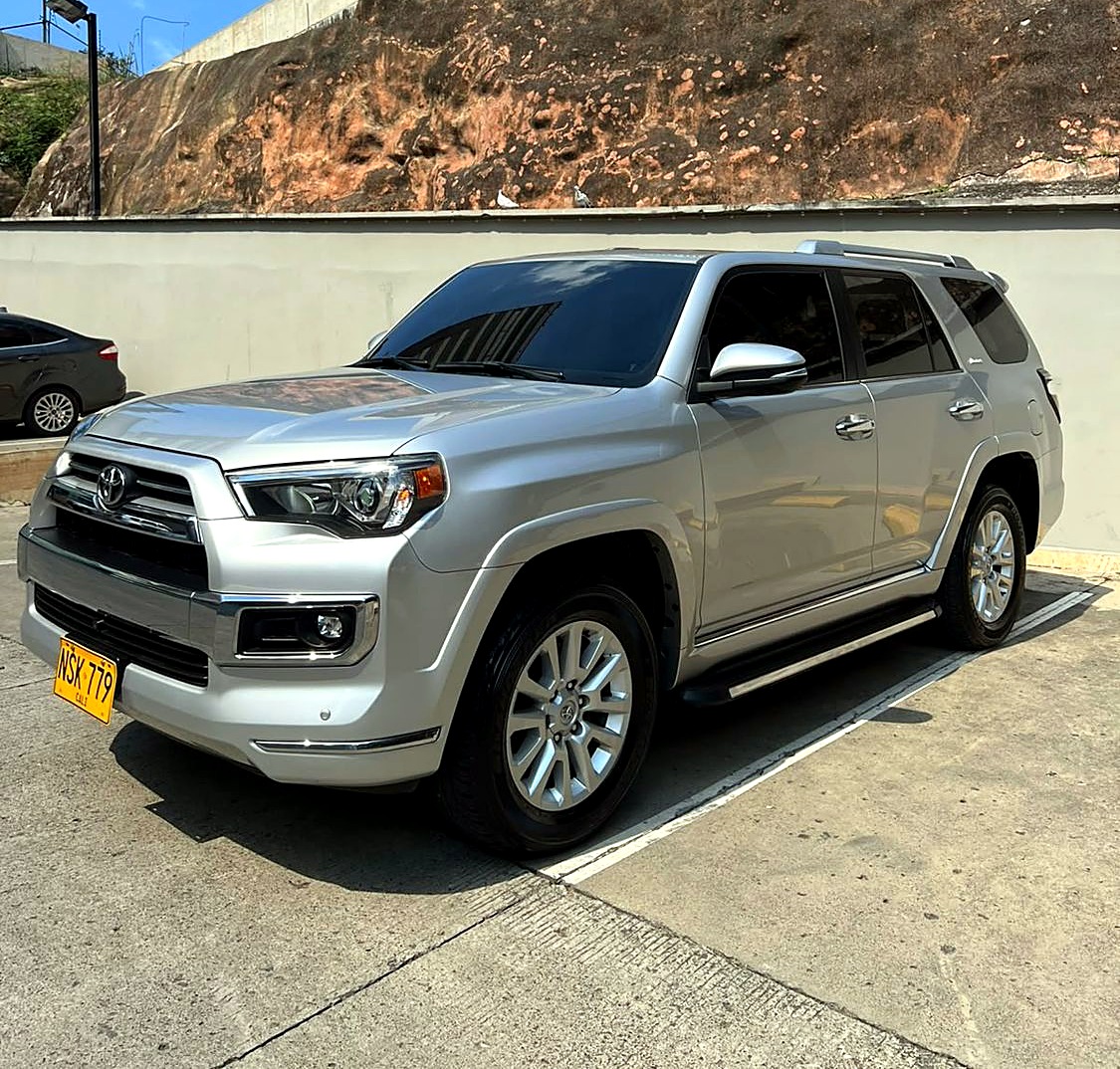 Toyota 4Runner Limited foto 6