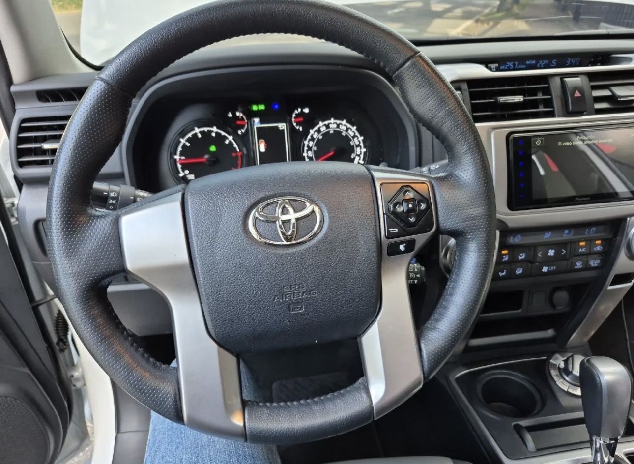 Toyota 4Runner 4.0 SR5 foto 7
