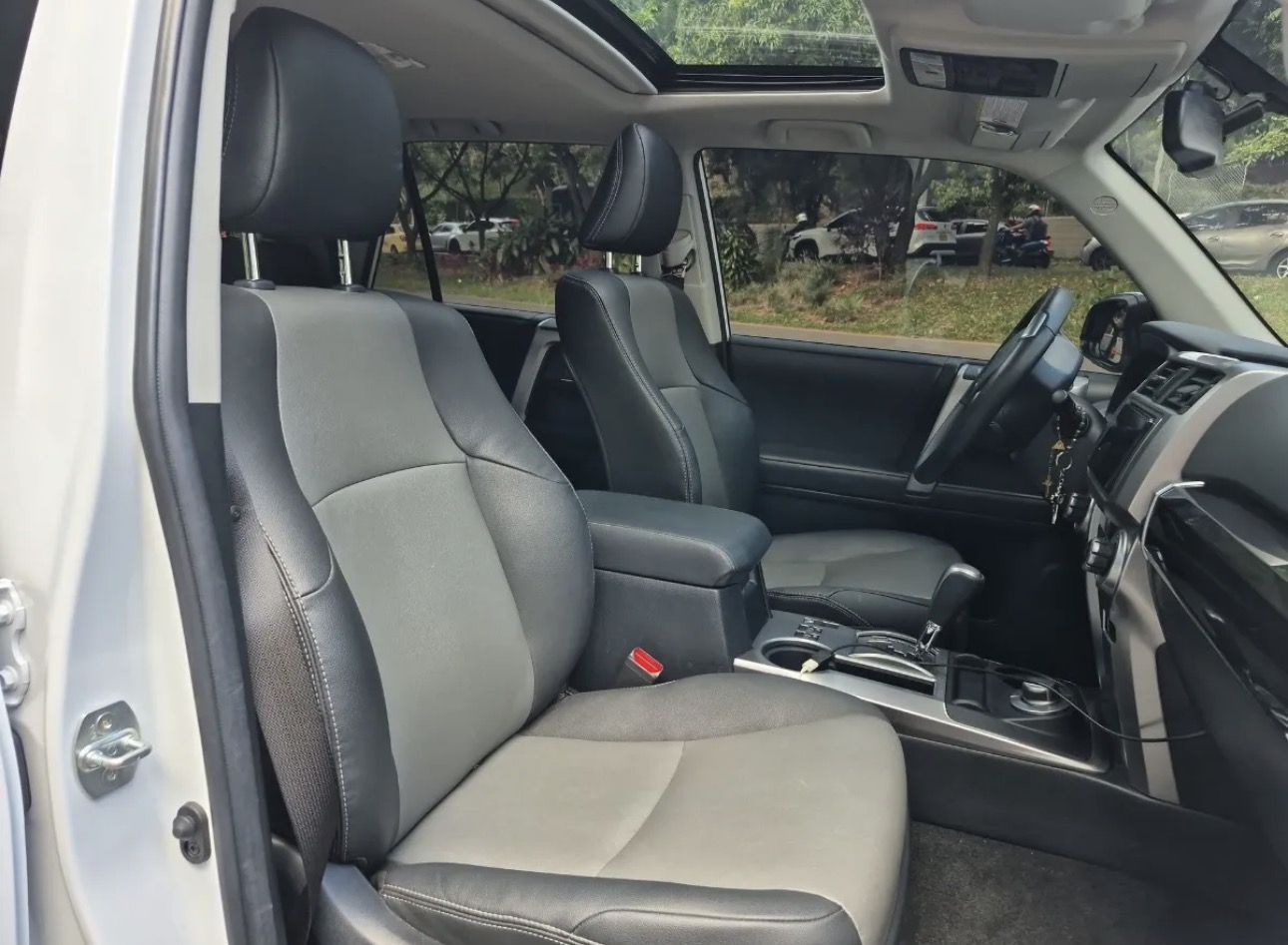 Toyota 4Runner 4.0 SR5 foto 13