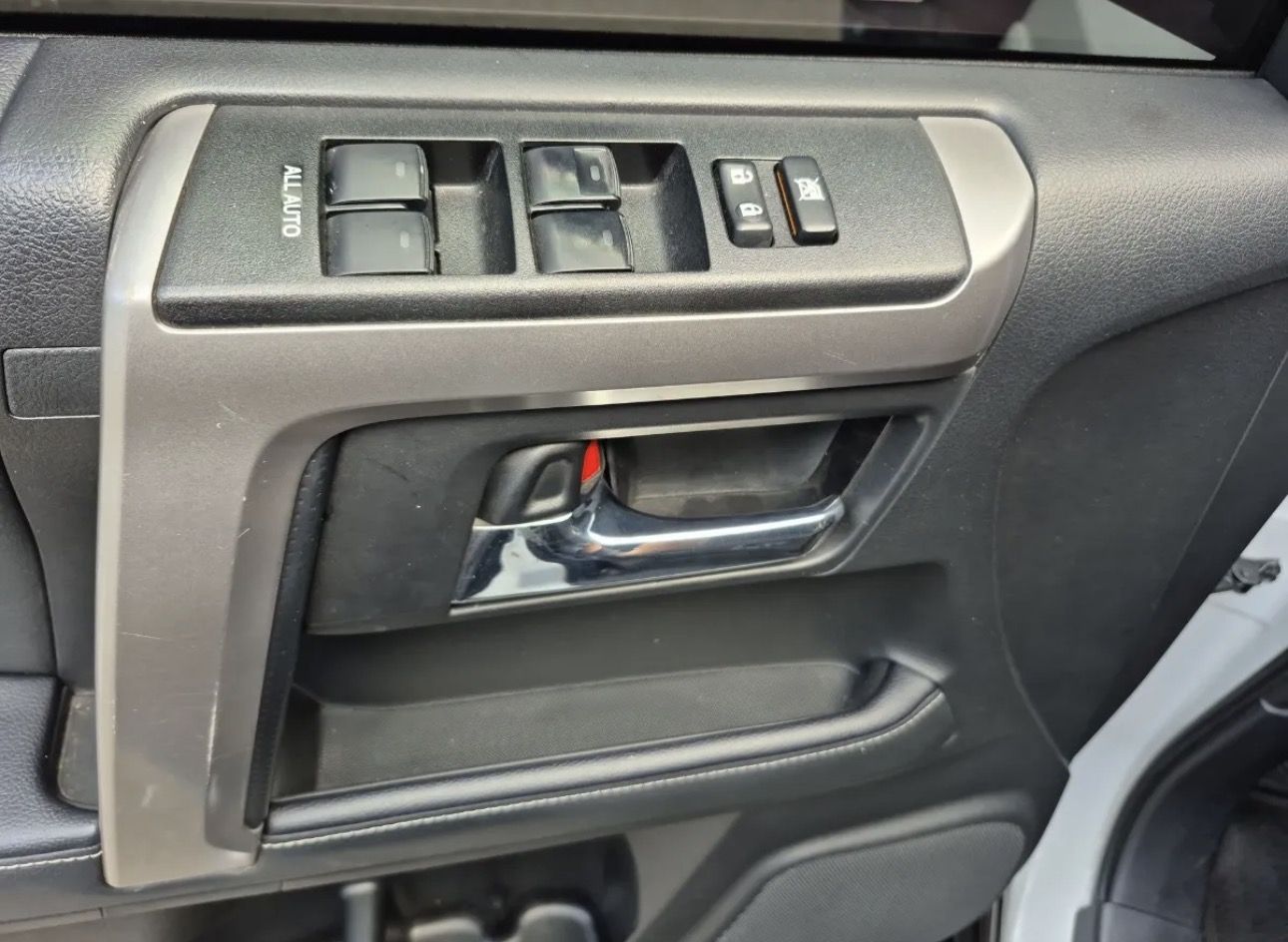 Toyota 4Runner 4.0 SR5 foto 14