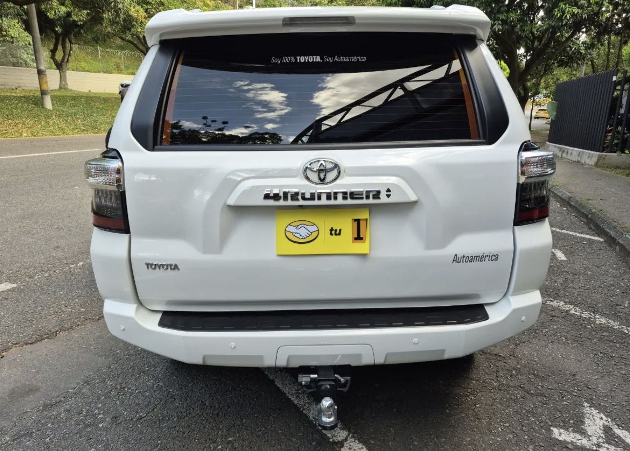 Toyota 4Runner 4.0 SR5 foto 16