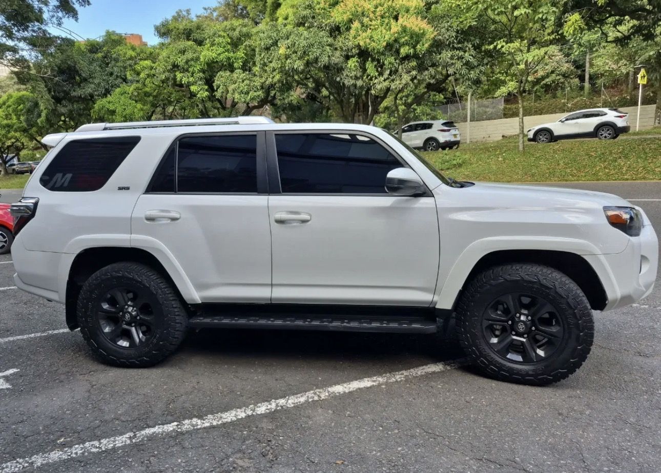 Toyota 4Runner 4.0 SR5 foto 17