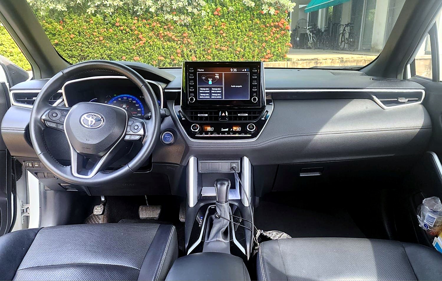 Toyota Corolla Cross foto 3