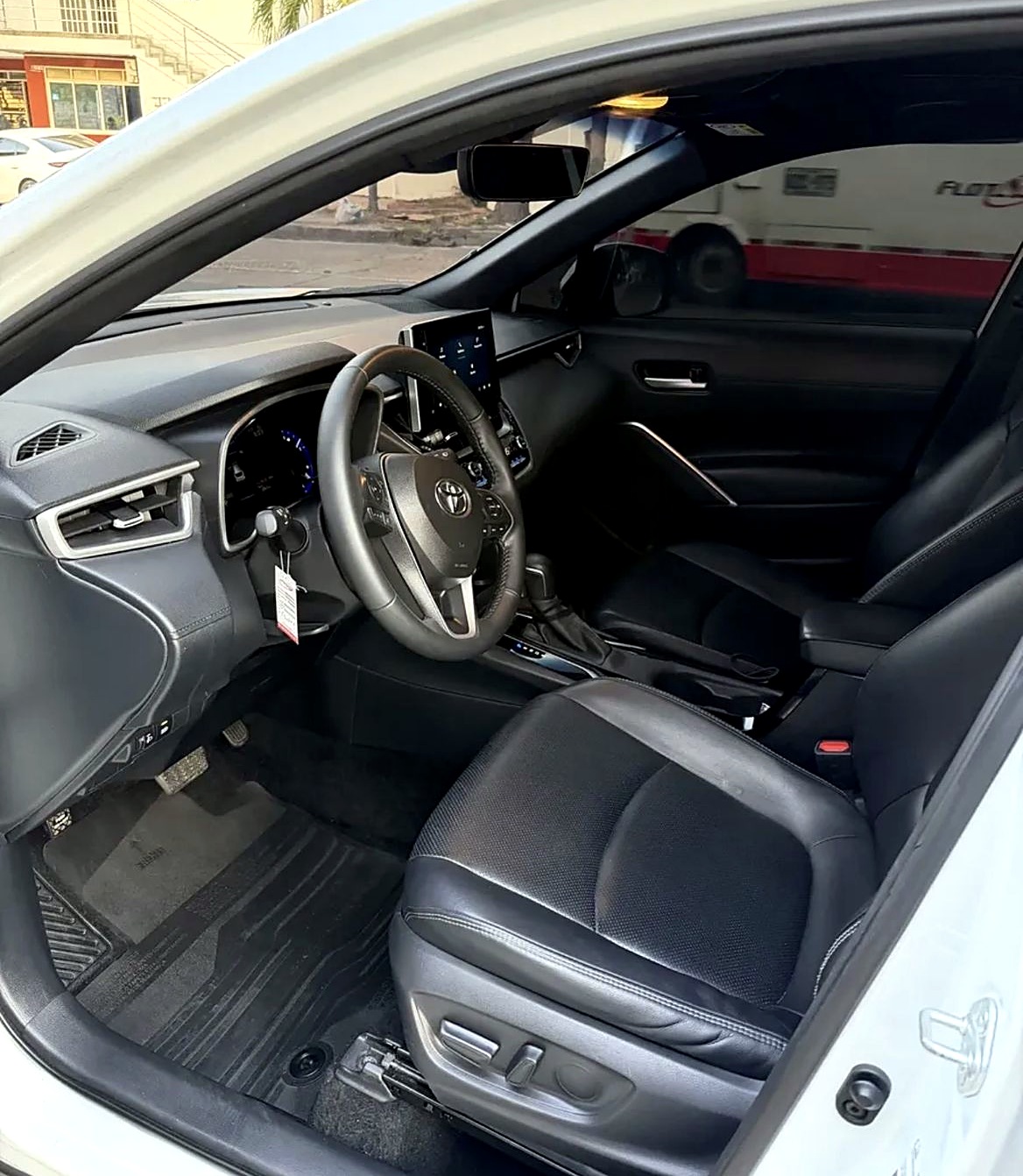 Toyota Corolla Cross foto 5