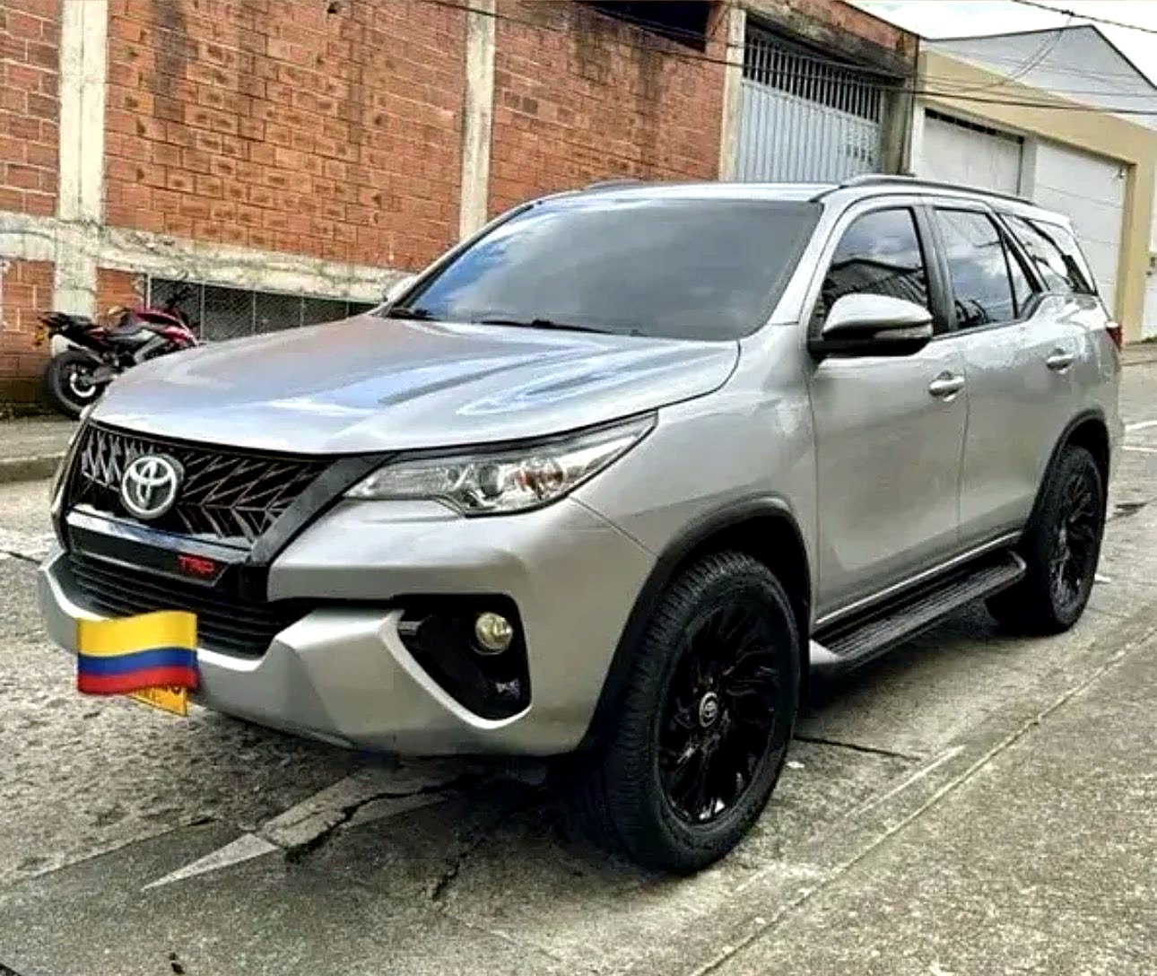 Toyota Fortuner 2.7L foto 4