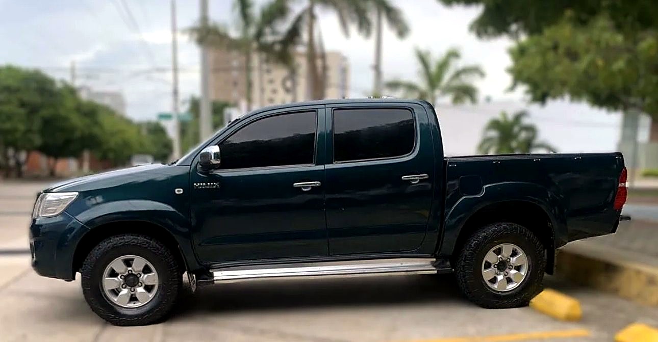 Toyota Hilux foto 4