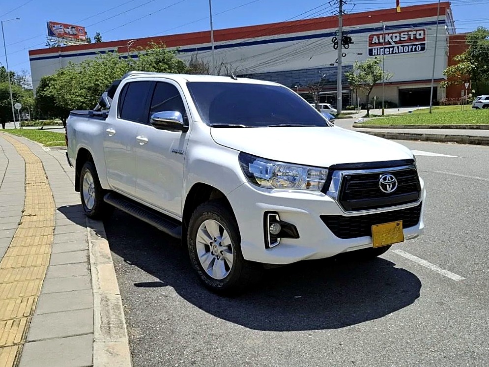 Toyota Hilux Diesel foto 3