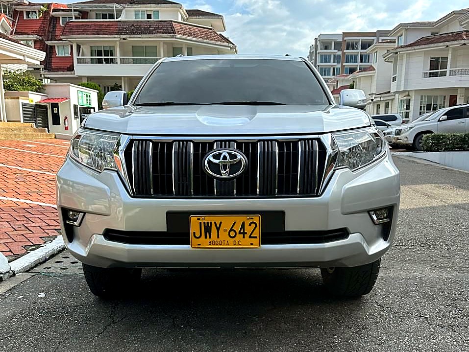 Toyota Land Cruiser Prado TXL foto 7