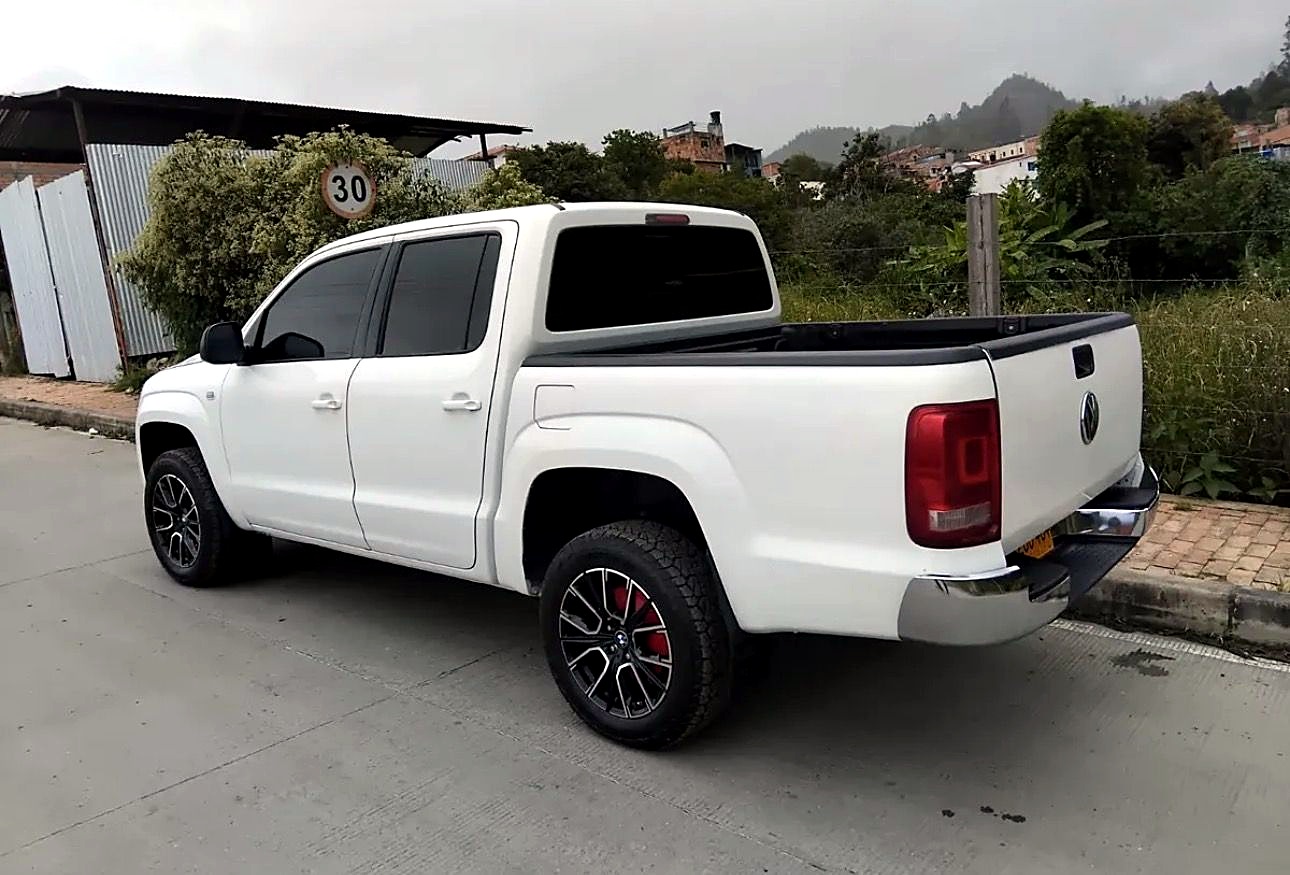 Volkswagen Amarok 2.0 Diesel 4x4 foto 3
