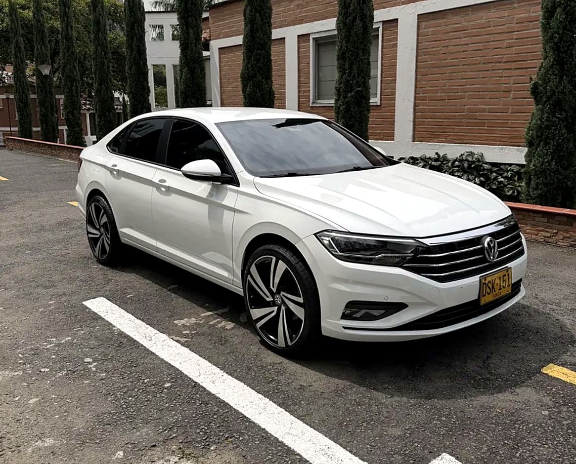 Volkswagen Jetta TSI foto 6