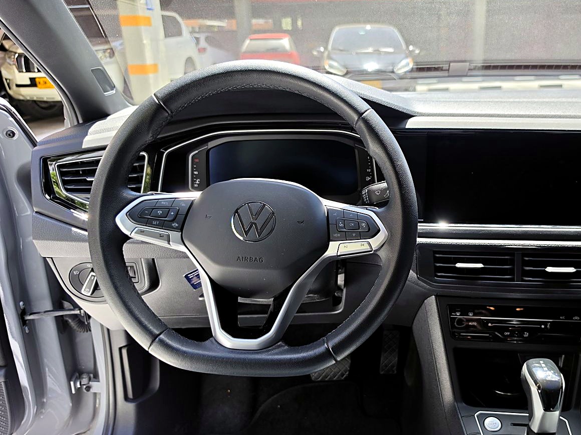 Volkswagen Nivus Highline foto 7