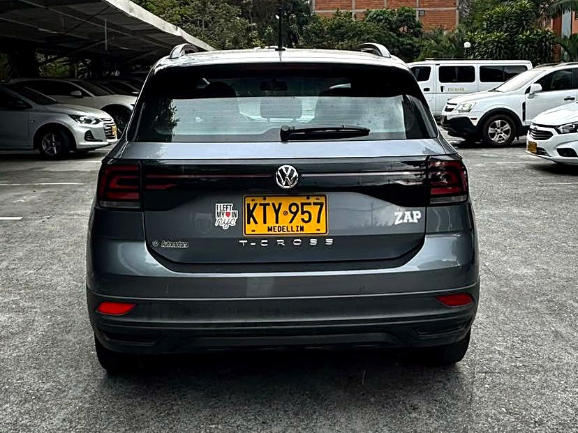 Volkswagen T-Cross foto 2