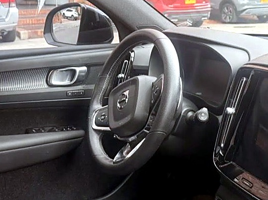 Volvo XC40 R-Design foto 5