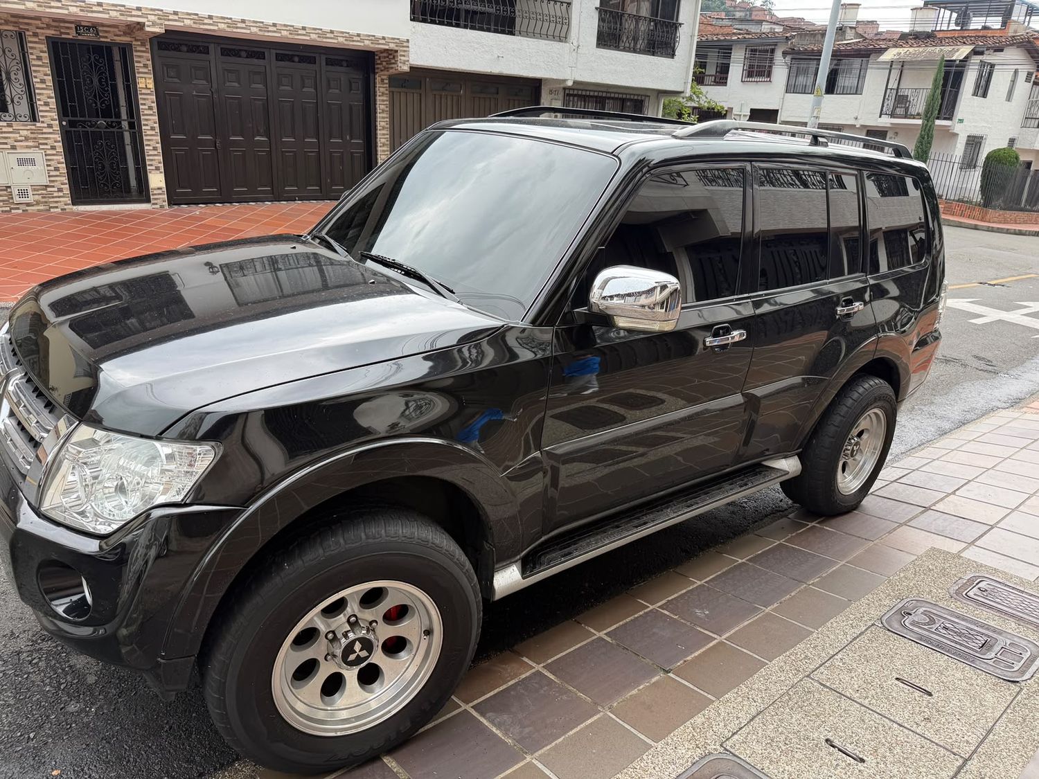 Mitsubishi Montero 3.2
