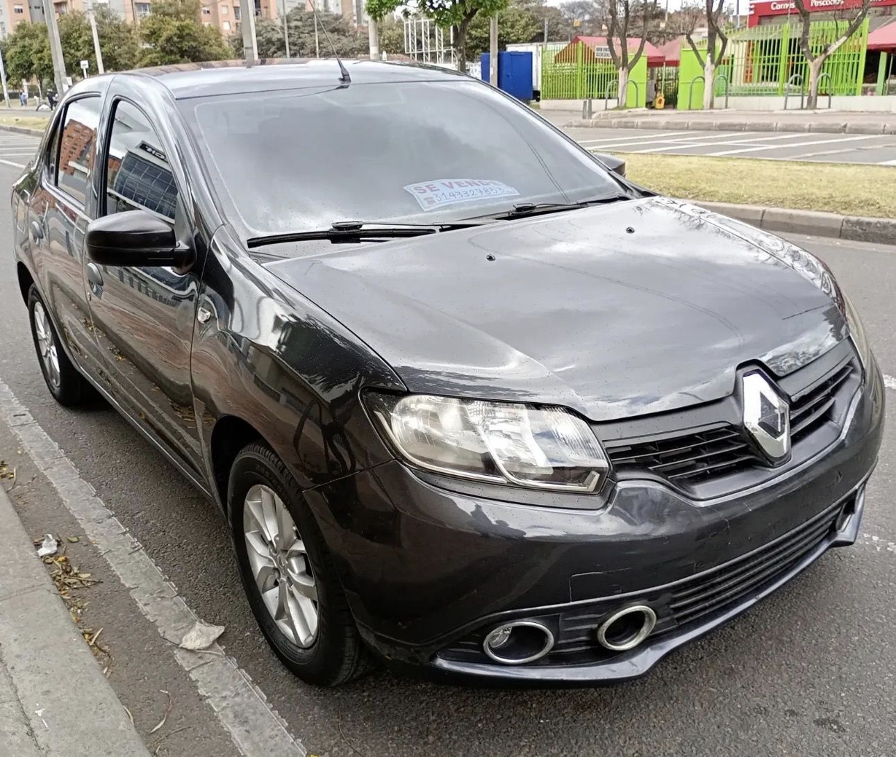 Renault Logan 1.6 Authentique