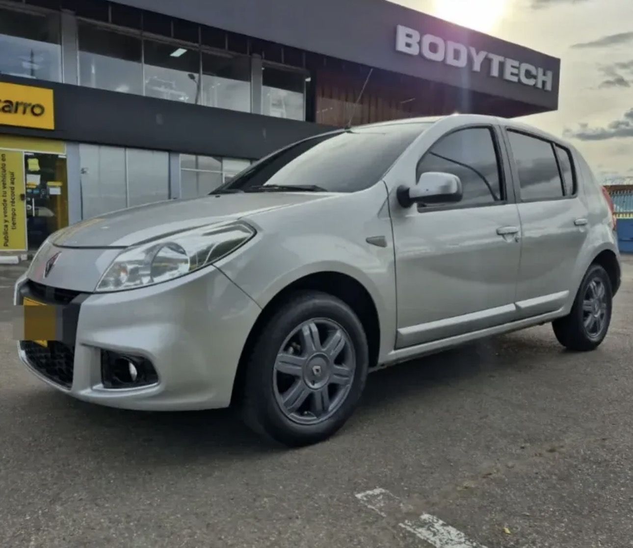 Renault Sandero 1.6 Authentique At
