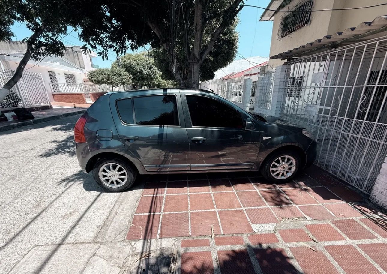 Renault Sandero 1.6 Dynamique At