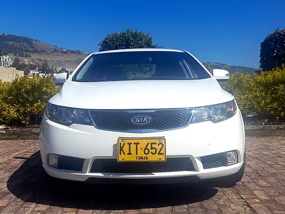 Kia Cerato Forte 1.6 2011
