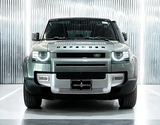 Land Rover Defender 2021