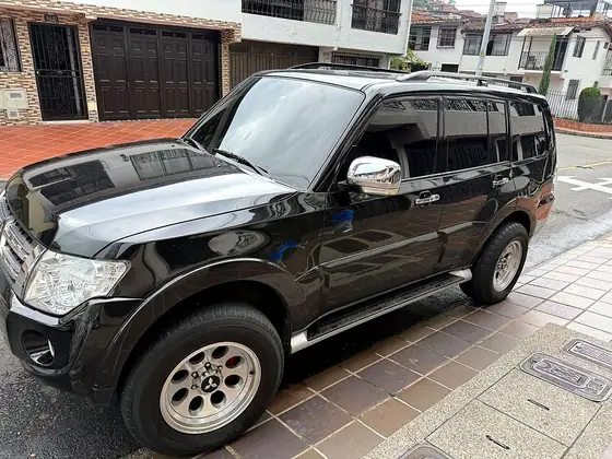 Mitsubishi Montero 3.2 2013