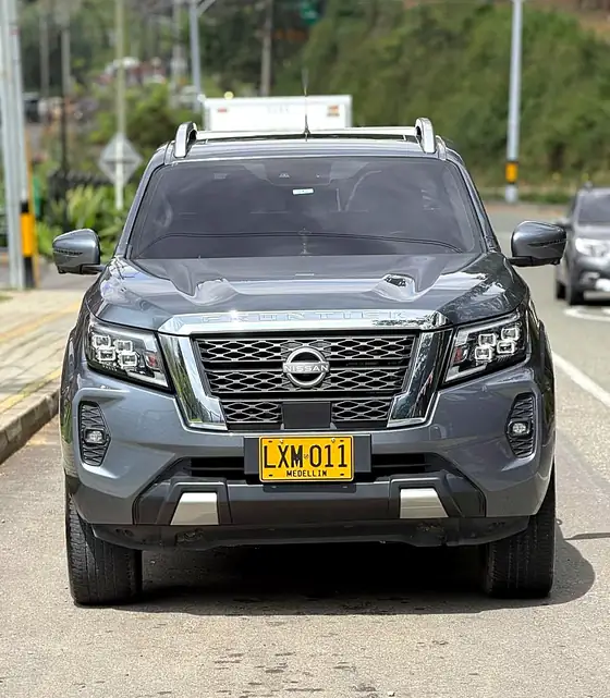 Nissan Frontier Platinum 2024