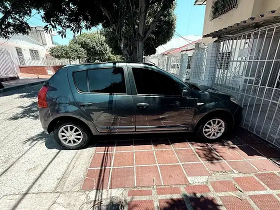 Renault Sandero 1.6 Dynamique At 2014