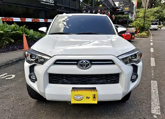 Toyota 4Runner 4.0 SR5 2024