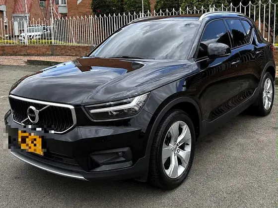 Volvo XC40 Momentum 2020