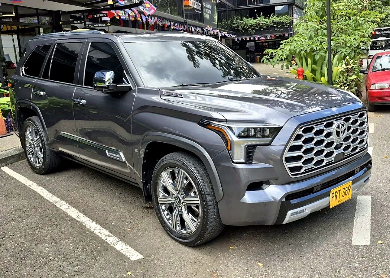 Toyota Sequoia Capstone