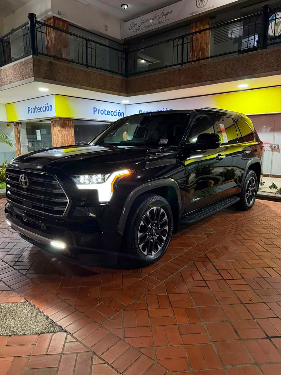 Toyota Sequoia